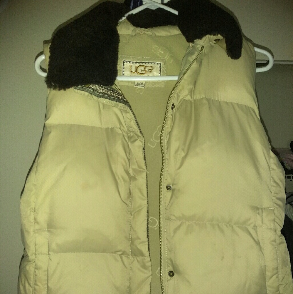 Ugg puffer vest
